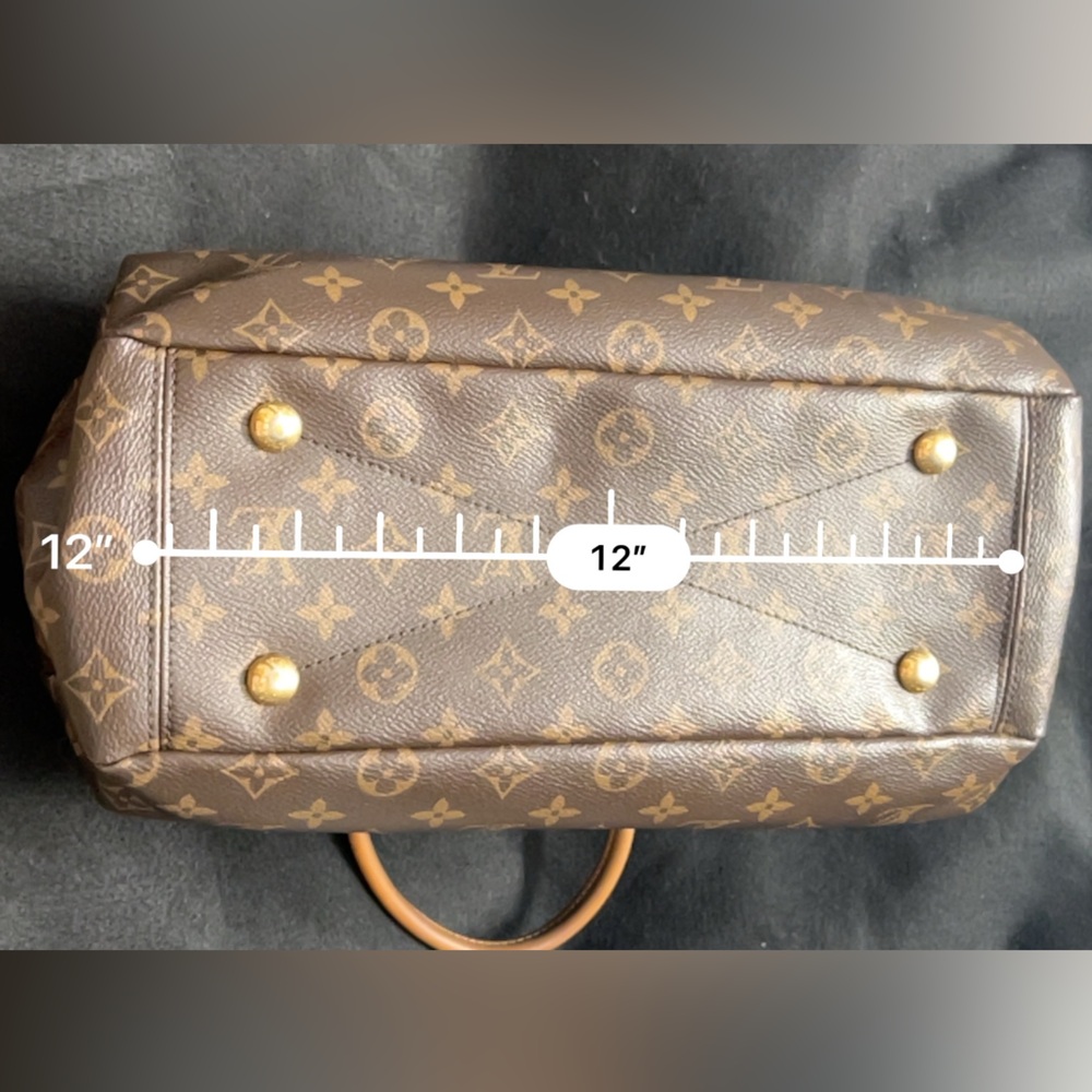 Louis Vuitton Pallas MM Monogram Shoulder Bag - Picture 13 of 17